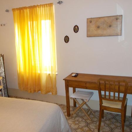 Serravalle Pistoiese Guest House Le Arti Minori מראה חיצוני תמונה
